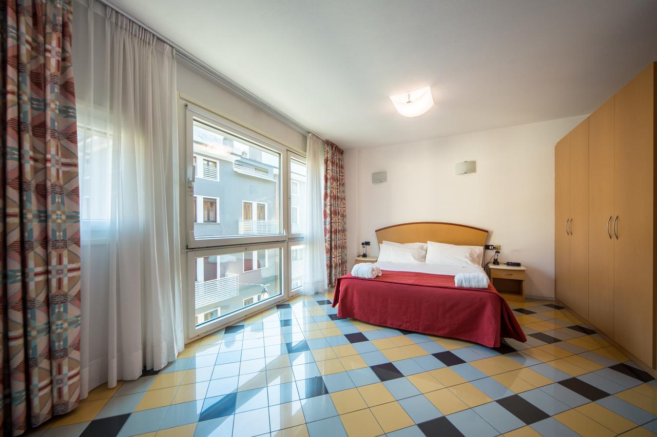 Piazzi House 4*