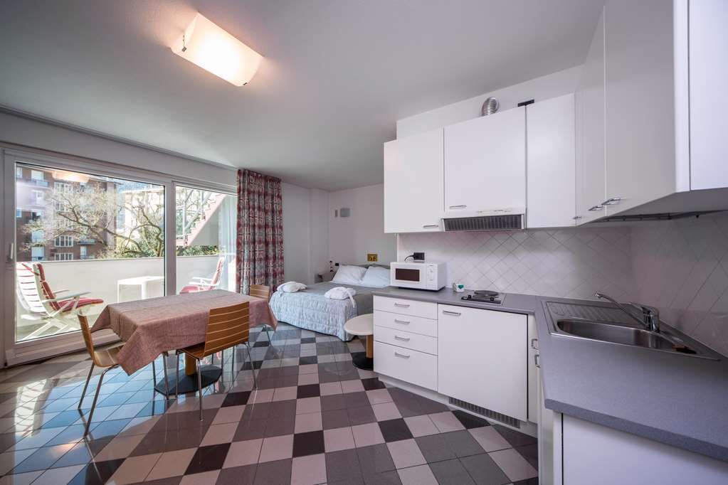 Piazzi House