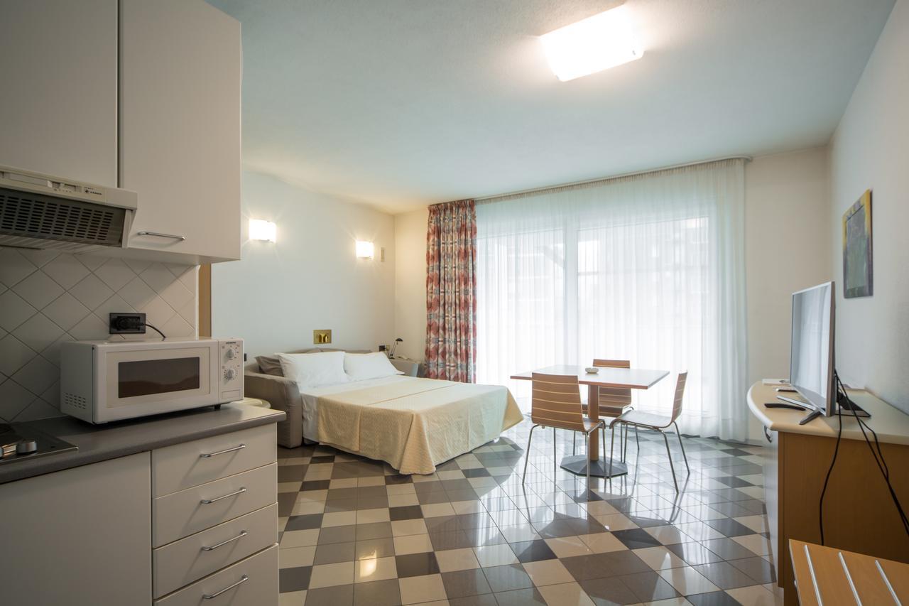 Piazzi House 4*