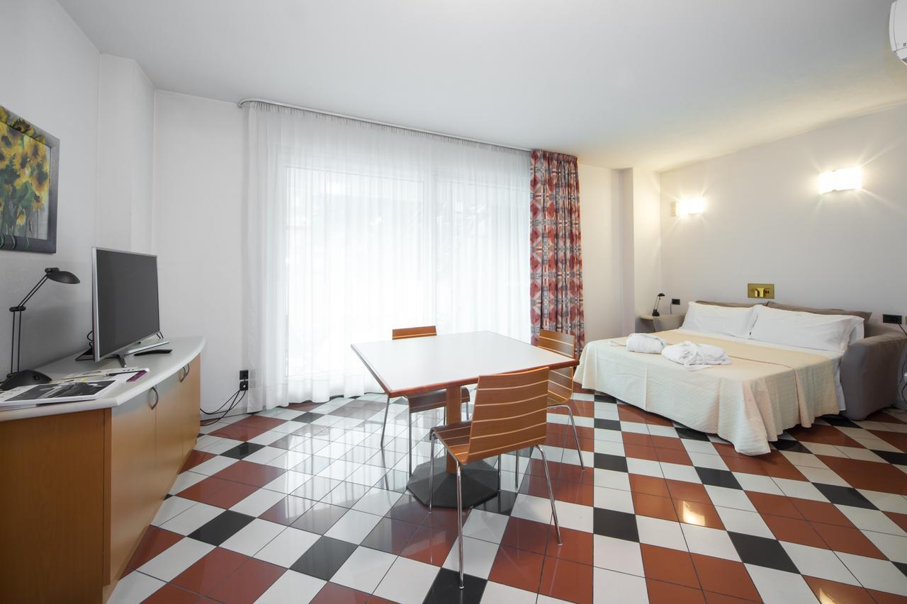 Piazzi House 4*