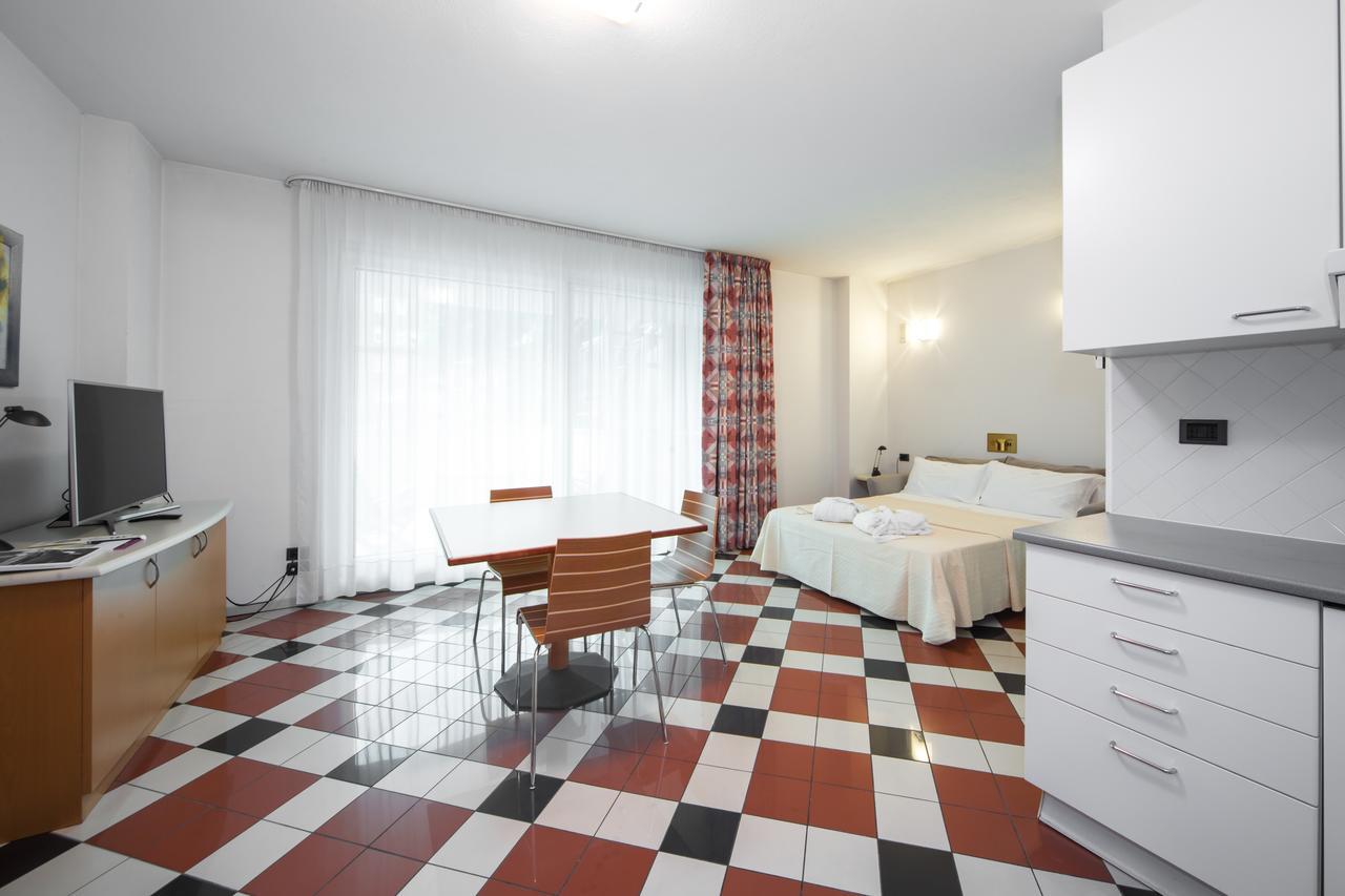 Piazzi House 4*